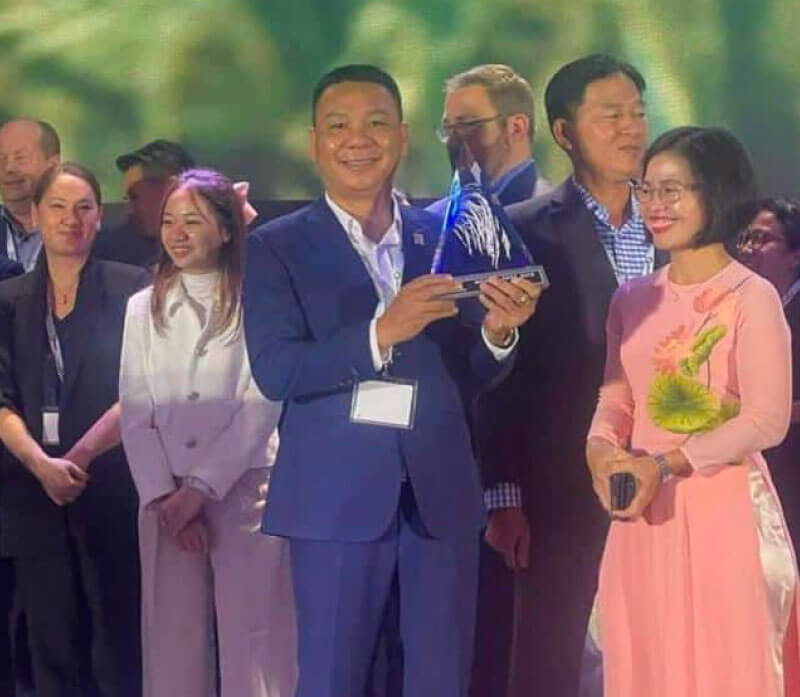 Việt Nam nhận Cup vàng Gạo ngon nhất thế giới năm 2023.